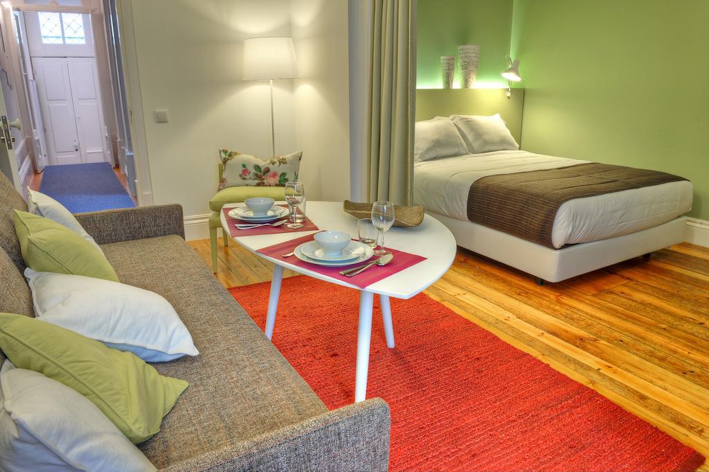 Three Houses & Bedrooms Porto Room photo